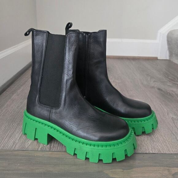 New Steve Madden Chunky Green Lug Sole Chelsea Boots size 39 - Picture 1 of 6